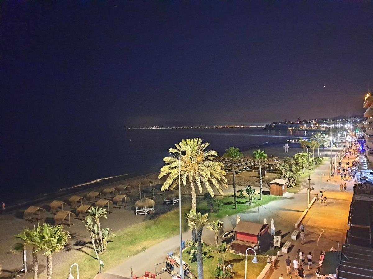 Primera Linea De Playa Con Vistas Al Mar Rincón de la Victoria Buitenkant foto