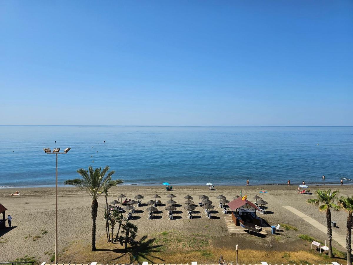Primera Linea De Playa Con Vistas Al Mar Rincón de la Victoria Buitenkant foto